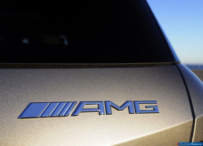 2012 Mercedes-Benz ML63 AMG - фотография 79 из 83 2012 Mercedes-Benz ML63 AMG - фотография 79 из 83