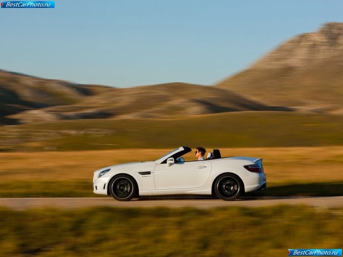 2012 Mercedes-Benz Slk55 Amg - фотография 19 из 34 2012 Mercedes-Benz Slk55 Amg - фотография 19 из 34