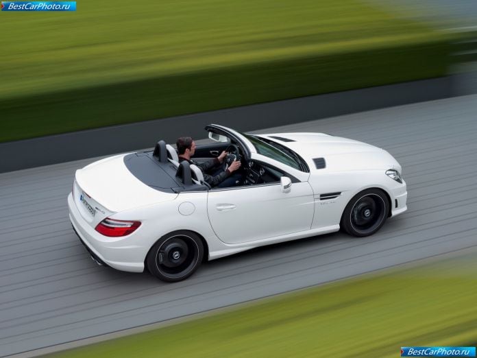 2012 Mercedes-Benz Slk55 Amg - фотография 23 из 34 2012 Mercedes-Benz Slk55 Amg - фотография 23 из 34