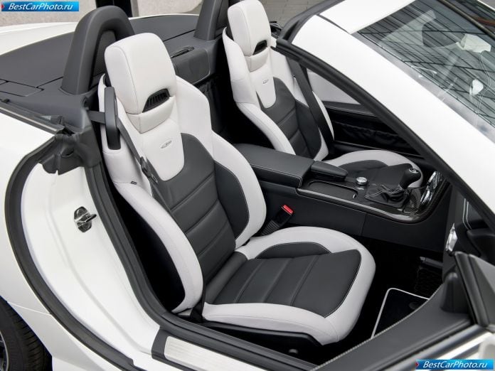 2012 Mercedes-Benz Slk55 Amg - фотография 31 из 34 2012 Mercedes-Benz Slk55 Amg - фотография 31 из 34