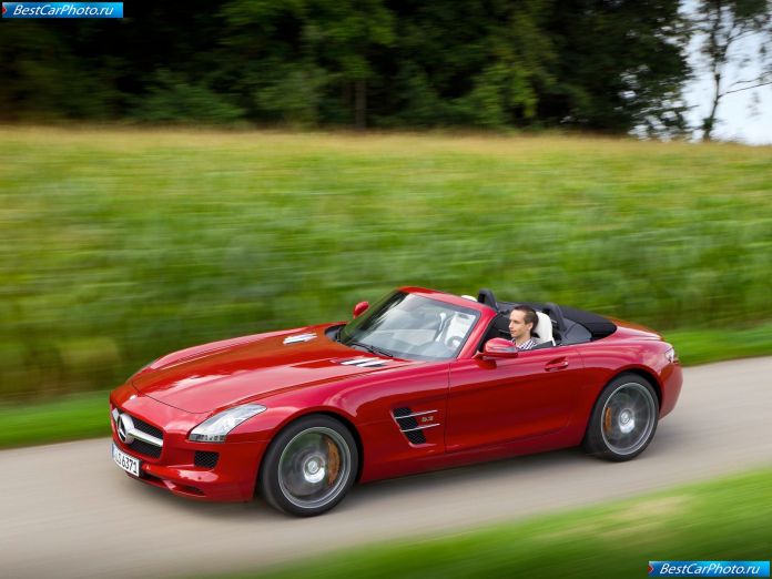 2012 Mercedes-Benz Sls Amg Roadster - фотография 31 из 229 2012 Mercedes-Benz Sls Amg Roadster - фотография 31 из 229