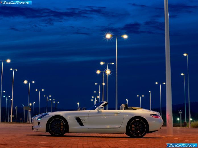 2012 Mercedes-Benz Sls Amg Roadster - фотография 77 из 229 2012 Mercedes-Benz Sls Amg Roadster - фотография 77 из 229