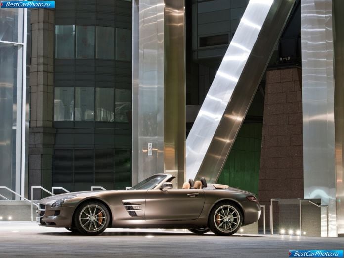 2012 Mercedes-Benz Sls Amg Roadster - фотография 79 из 229 2012 Mercedes-Benz Sls Amg Roadster - фотография 79 из 229