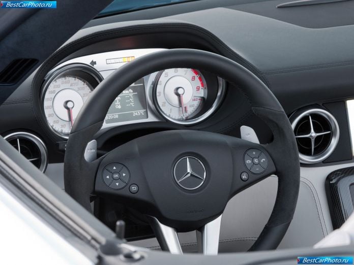 2012 Mercedes-Benz Sls Amg Roadster - фотография 160 из 229