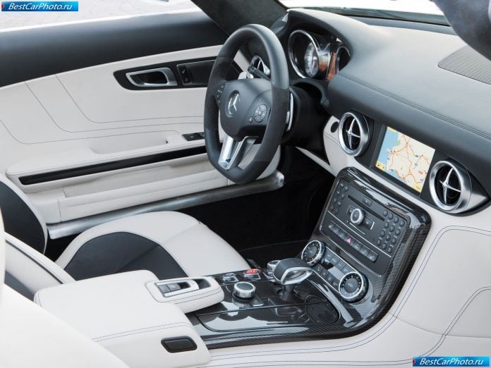 2012 Mercedes-Benz Sls Amg Roadster - фотография 162 из 229