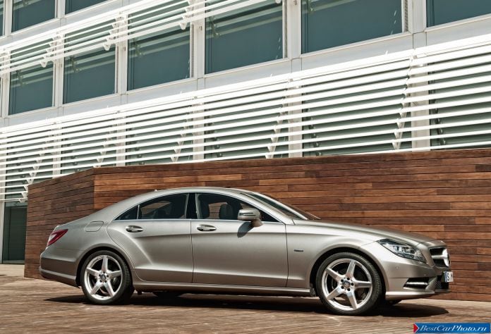 2012 Mercedes-Benz CLS 350 blueefficiency - фотография 4 из 13