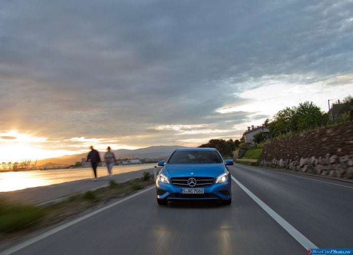 2013 Mercedes-Benz A-class - фотография 126 из 227