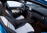 mercedes-benz_2013-a-class_1600x1200_153.jpg
