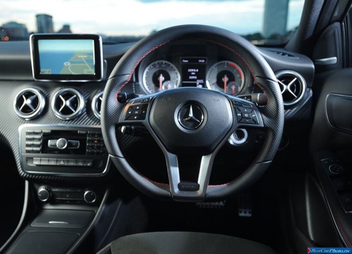2013 Mercedes-Benz A-class UK-version - фотография 84 из 108 2013 Mercedes-Benz A-class UK-version - фотография 84 из 108