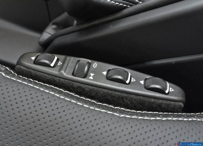 2013 Mercedes-Benz G63 AMG - фотография 79 из 107