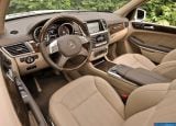 mercedes-benz_2013-gl-class_1600x1200_133.jpg