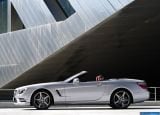 mercedes-benz_2013-sl-class_1600x1200_044.jpg
