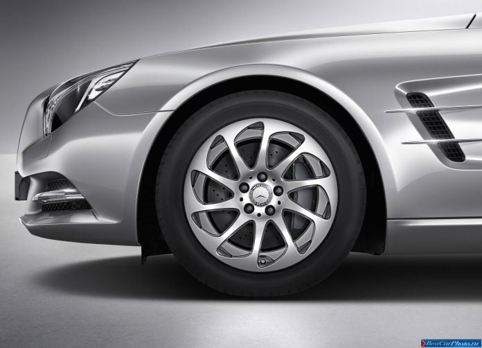 2013 Mercedes-Benz SL-class - фотография 155 из 183 2013 Mercedes-Benz SL-class - фотография 155 из 183