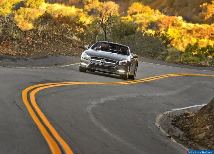 2013 Mercedes-Benz SL550 - фотография 40 из 86 2013 Mercedes-Benz SL550 - фотография 40 из 86