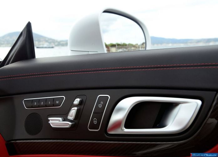 2013 Mercedes-Benz SL63 AMG - фотография 89 из 121 2013 Mercedes-Benz SL63 AMG - фотография 89 из 121