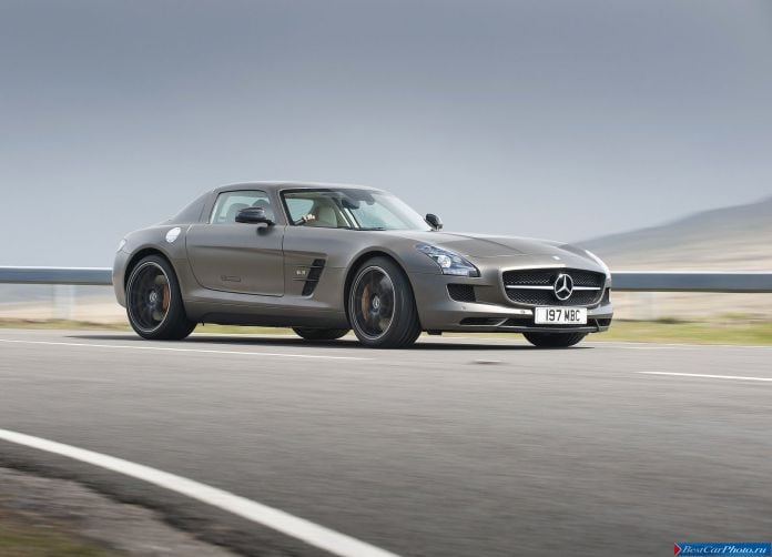 2013 Mercedes-Benz SLS AMG GT - фотография 33 из 163