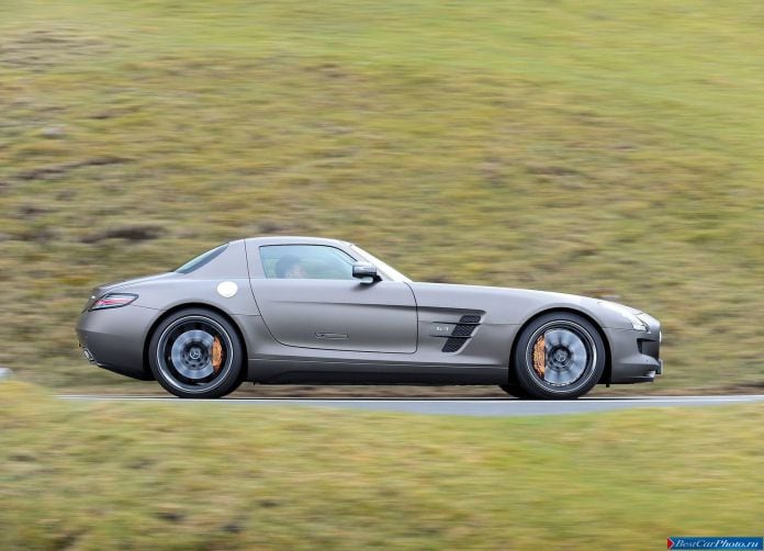 2013 Mercedes-Benz SLS AMG GT - фотография 58 из 163