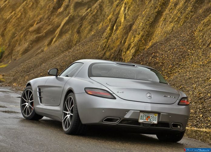 2013 Mercedes-Benz SLS AMG GT - фотография 64 из 163