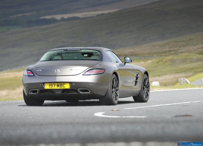 2013 Mercedes-Benz SLS AMG GT - фотография 68 из 163