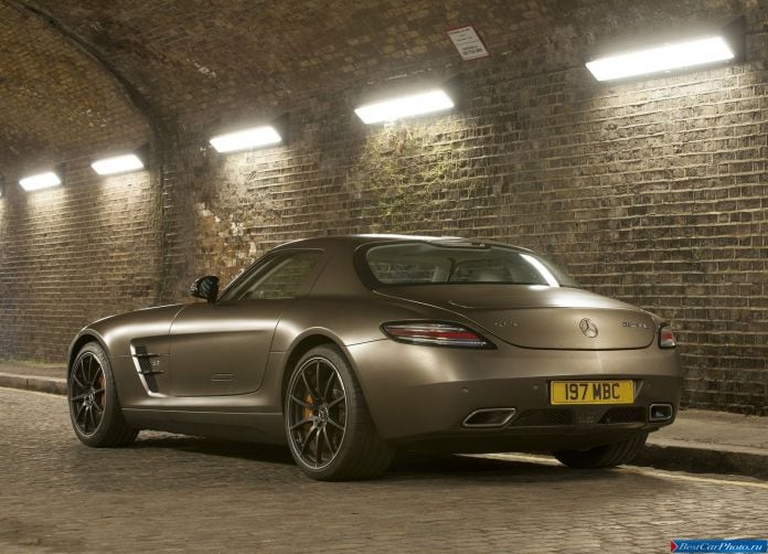 2013 Mercedes-Benz SLS AMG GT - фотография 71 из 163