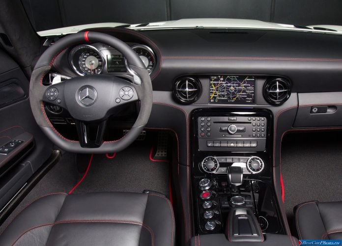 2013 Mercedes-Benz SLS AMG GT - фотография 96 из 163