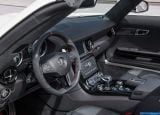 mercedes-benz_2013-sls_amg_gt_1600x1200_105.jpg