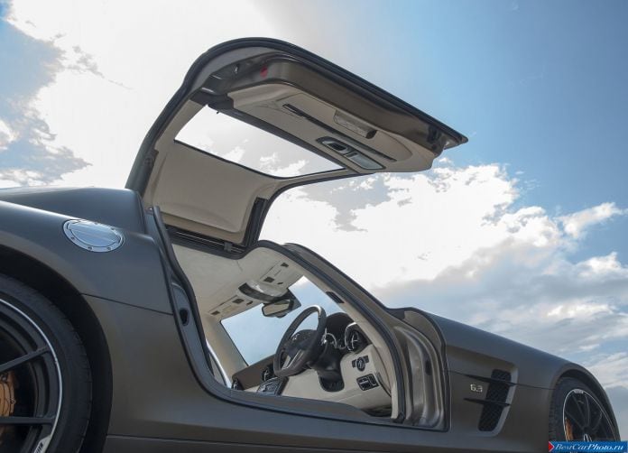 2013 Mercedes-Benz SLS AMG GT - фотография 122 из 163 2013 Mercedes-Benz SLS AMG GT - фотография 122 из 163