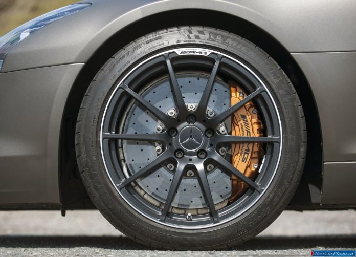 2013 Mercedes-Benz SLS AMG GT - фотография 149 из 163