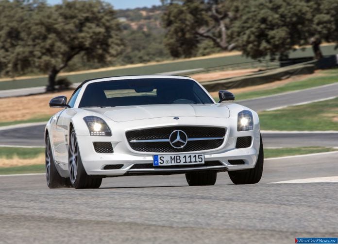 2013 Mercedes-Benz SLS AMG GT Roadster - фотография 26 из 156