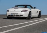 mercedes-benz_2013-sls_amg_gt_roadster_1600x1200_082.jpg