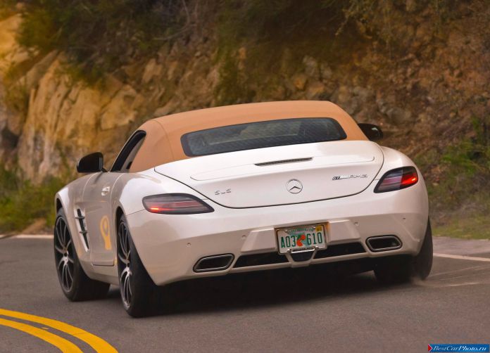 2013 Mercedes-Benz SLS AMG GT Roadster - фотография 93 из 156