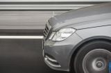 mercedes_benz_2013_e300_bluetec_hybrid_048.jpg