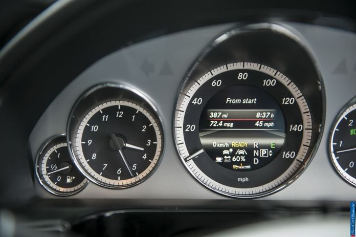 2013 Mercedes-Benz E300 Bluetec Hybrid - фотография 56 из 68 2013 Mercedes-Benz E300 Bluetec Hybrid - фотография 56 из 68