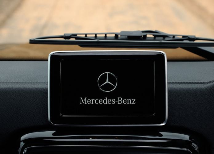 2013 Mercedes-Benz G350 Bluetec - фотография 65 из 79 2013 Mercedes-Benz G350 Bluetec - фотография 65 из 79