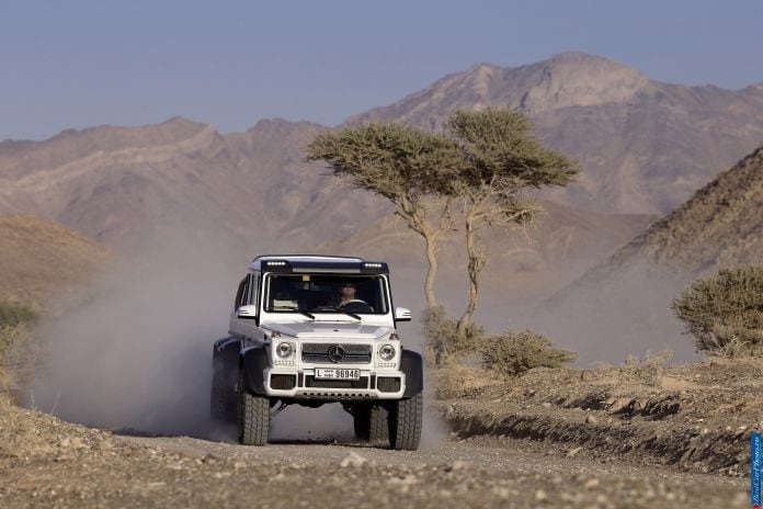 2013 Mercedes-Benz G63 AMG 6x6 - фотография 3 из 56