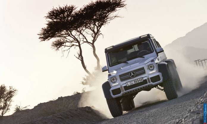 2013 Mercedes-Benz G63 AMG 6x6 - фотография 4 из 56