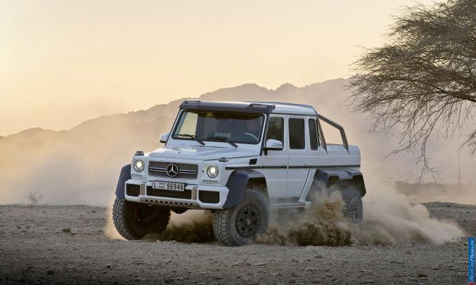 2013 Mercedes-Benz G63 AMG 6x6 - фотография 8 из 56 2013 Mercedes-Benz G63 AMG 6x6 - фотография 8 из 56