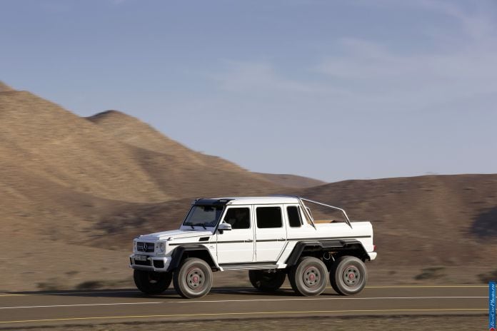 2013 Mercedes-Benz G63 AMG 6x6 - фотография 16 из 56 2013 Mercedes-Benz G63 AMG 6x6 - фотография 16 из 56