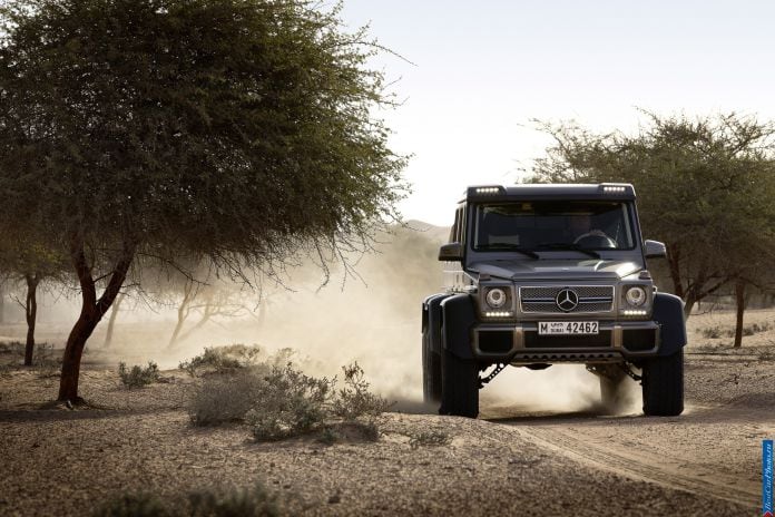 2013 Mercedes-Benz G63 AMG 6x6 - фотография 35 из 56 2013 Mercedes-Benz G63 AMG 6x6 - фотография 35 из 56