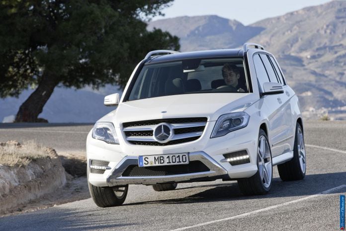 2013 Mercedes-Benz GLK Class - фотография 2 из 107