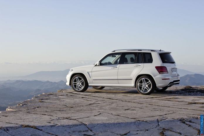 2013 Mercedes-Benz GLK Class - фотография 8 из 107