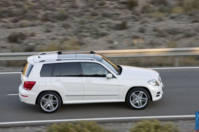 2013 Mercedes-Benz GLK Class - фотография 18 из 107