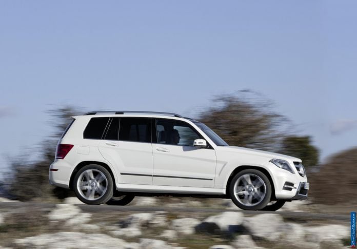 2013 Mercedes-Benz GLK Class - фотография 28 из 107