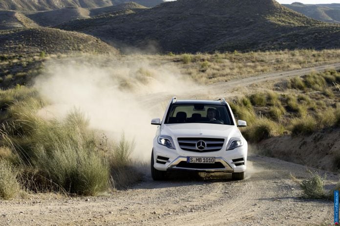 2013 Mercedes-Benz GLK Class - фотография 39 из 107