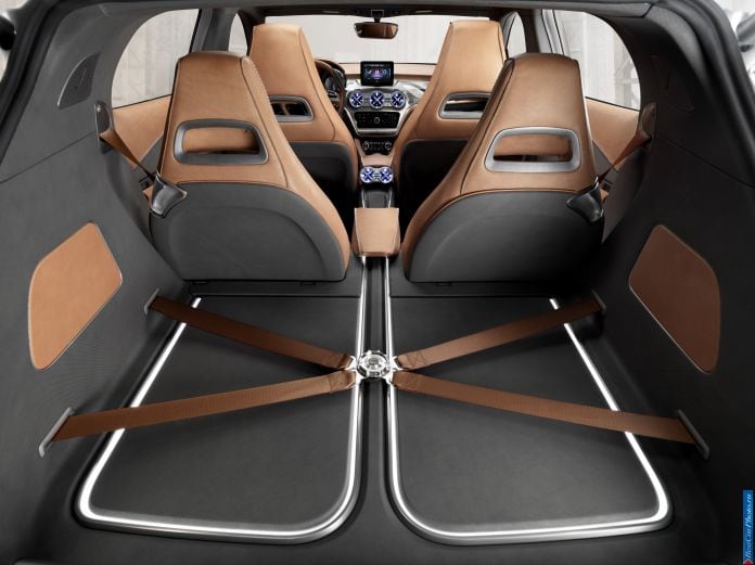 2013 Mercedes-Benz GLA-class Concept - фотография 34 из 42 2013 Mercedes-Benz GLA-class Concept - фотография 34 из 42