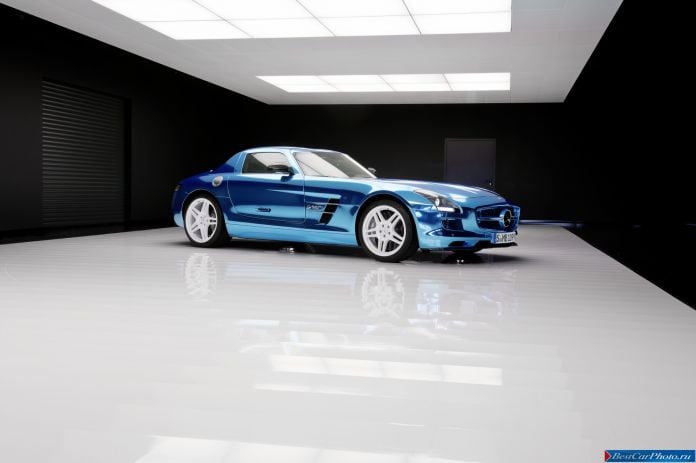 2013 Mercedes-Benz SLS Electric Drive - фотография 21 из 30 2013 Mercedes-Benz SLS Electric Drive - фотография 21 из 30