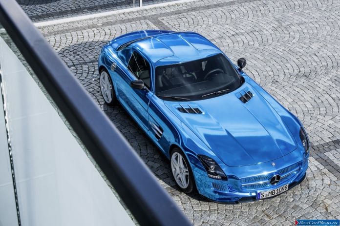 2013 Mercedes-Benz SLS Electric Drive - фотография 25 из 30