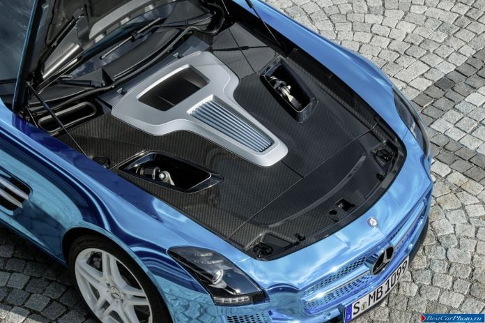 2013 Mercedes-Benz SLS Electric Drive - фотография 27 из 30