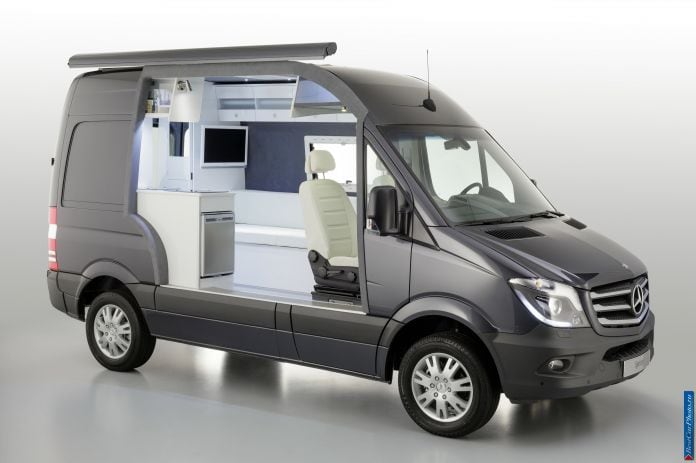 2013 Mercedes-Benz Sprinter Caravan Concept - фотография 2 из 3