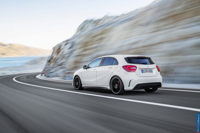 2014 Mercedes-Benz A45 AMG - фотография 2 из 15 2014 Mercedes-Benz A45 AMG - фотография 2 из 15